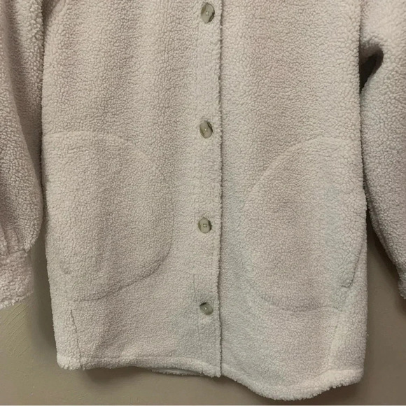 Spanx Fleece Shirt Jacket Sherpa Shacket in Cream Size Medium - Picture 7 of 16